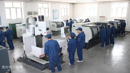 云南省五年制大專招生 曲靖技師學(xué)校通訊設(shè)備銷售專業(yè)解析